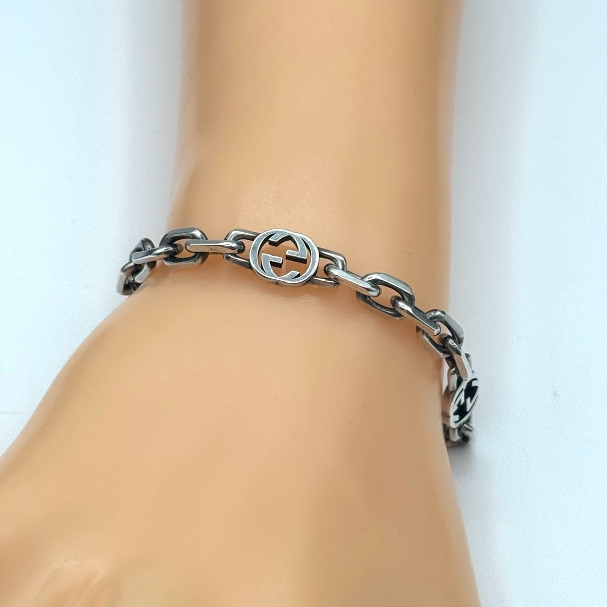 GUCCI インターロッキングg 18サイズ ブレスレット 1-52-22 - メルカリ