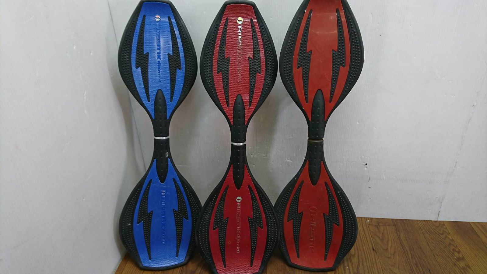 D58326 RIPSTRK ブレイブボード3点