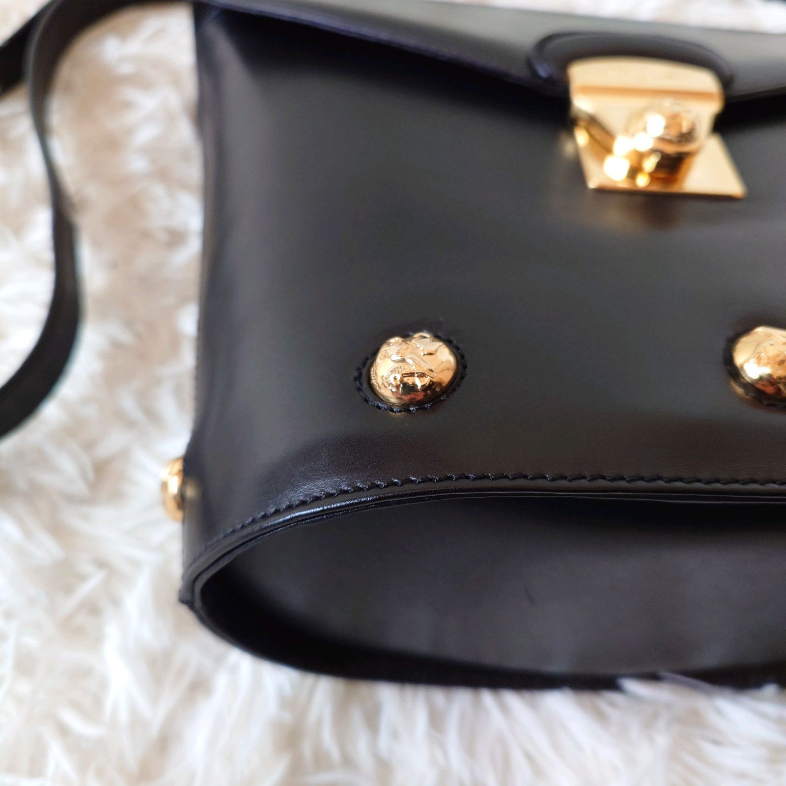 希少 サルヴァトーレ フェラガモ Salvatore Ferragamo レザー 本革 