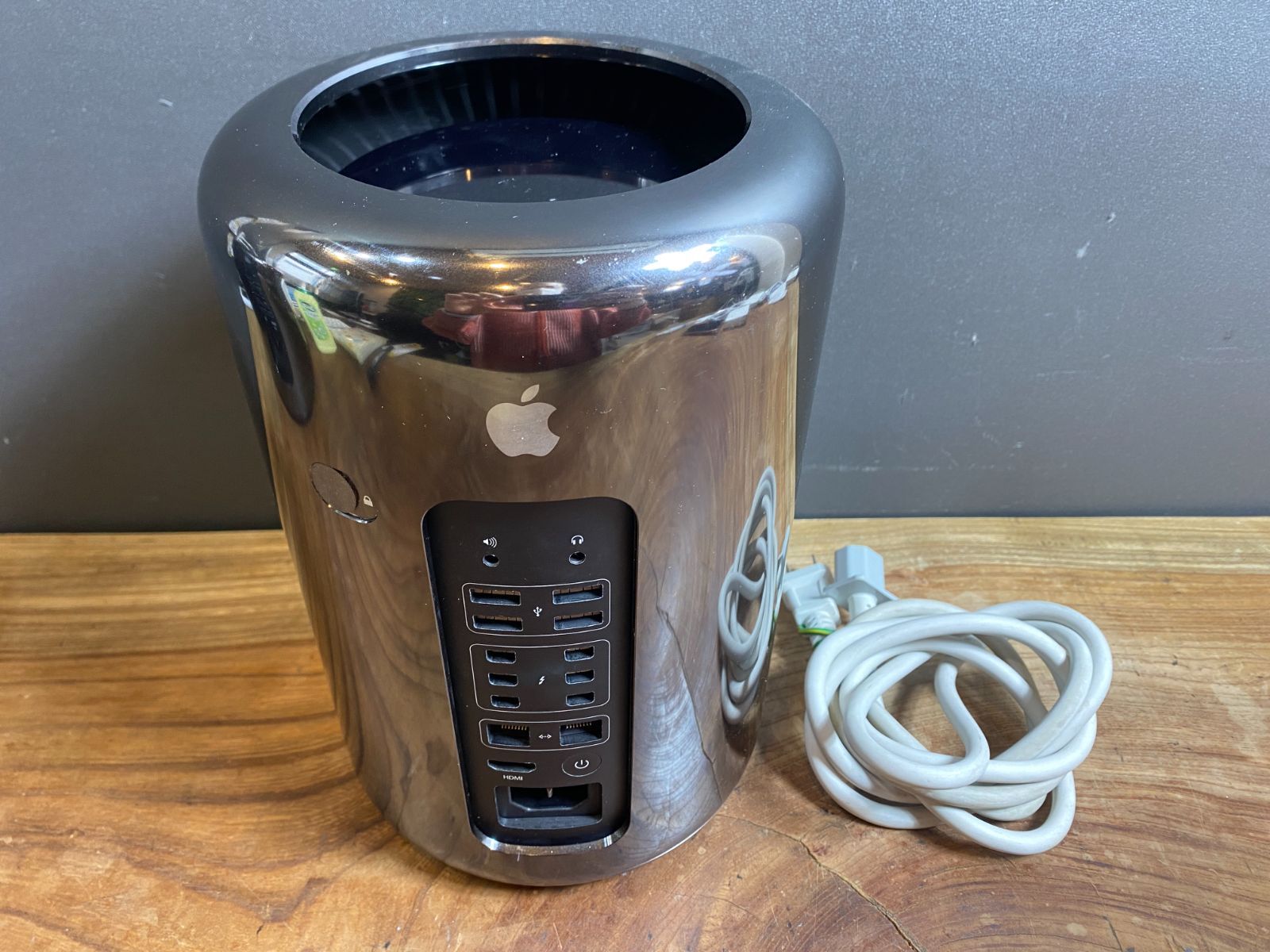 美品上位モデルMac Pro Xeon/48GB/SSD1TB/D700 6GB 美品上位モデルMac Pro Xeon/48GB/SSD1TB/D700 6GB 2025年最新】Mac pro