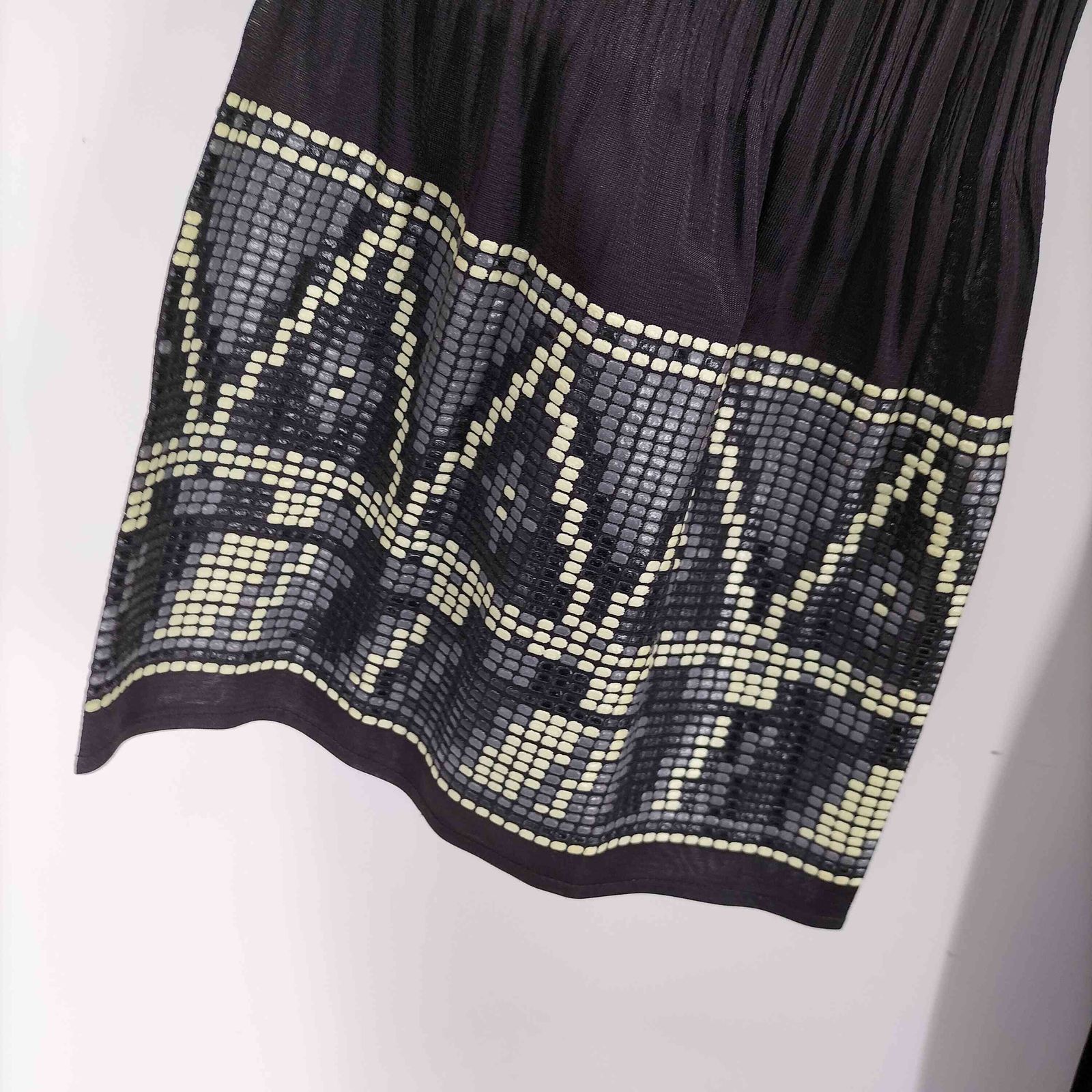 プリーツプリーズイッセイミヤケ PLEATS PLEASE ISSEY MIYAKE 袖総柄