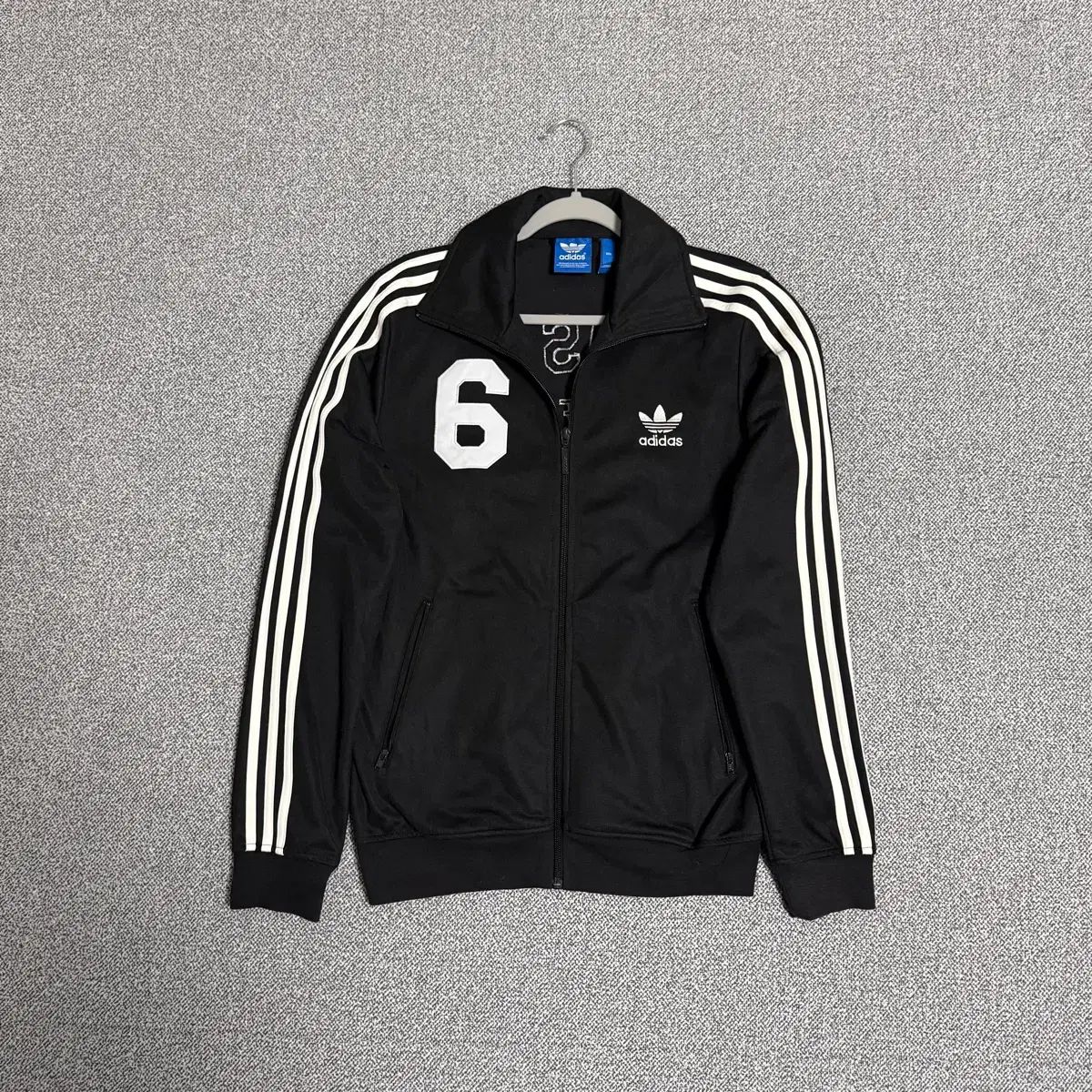 アディダス adidas ブラック ヨーロッパ ジャージ トラックジャケット