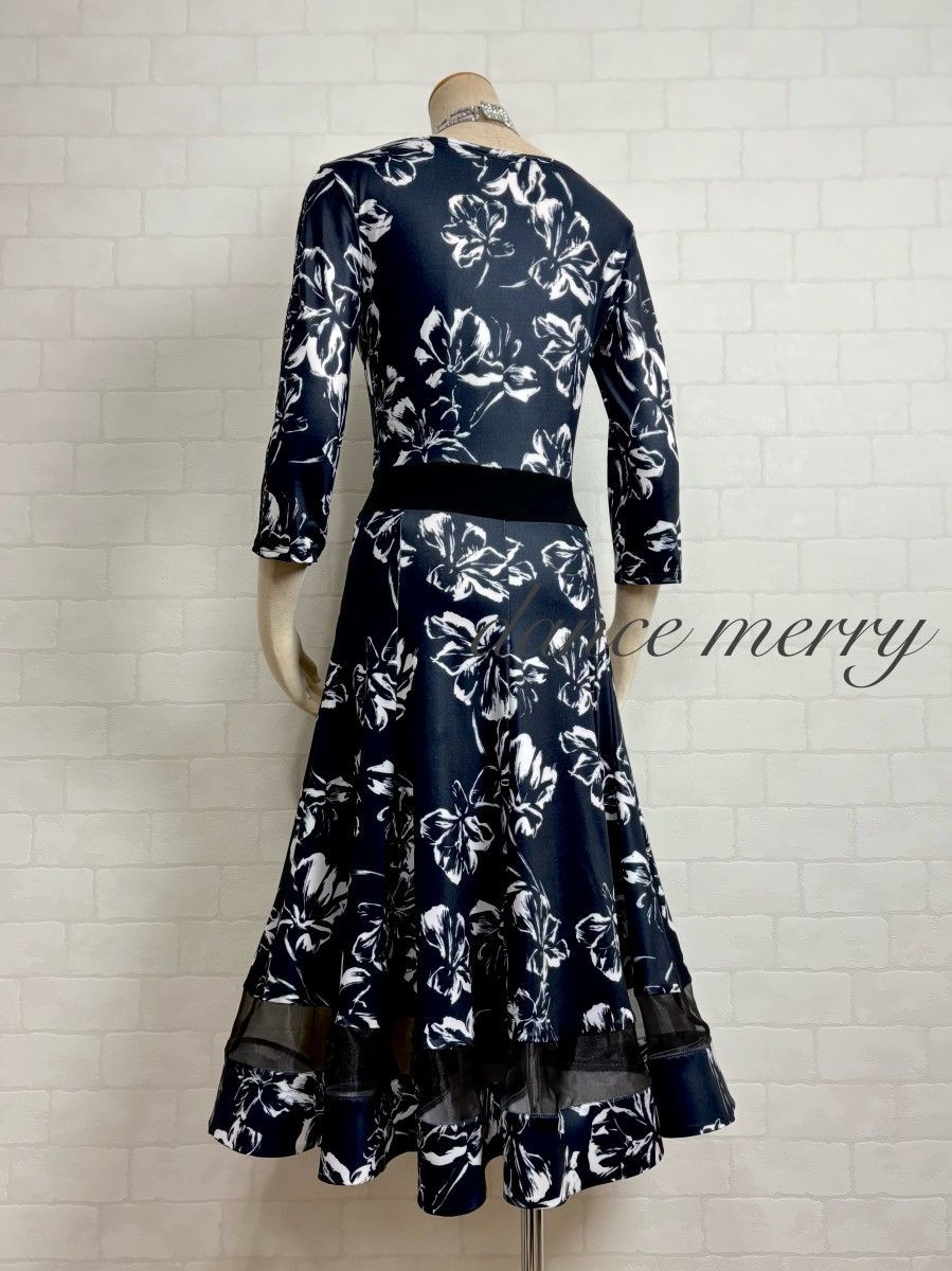 ＊新品　短め　社交ダンス　ワンピース　黒　白　グレー　レッスン　1276 新品 短め 社交ダンス ワンピース 黒 白 グレー レッスン 1276 ラテン