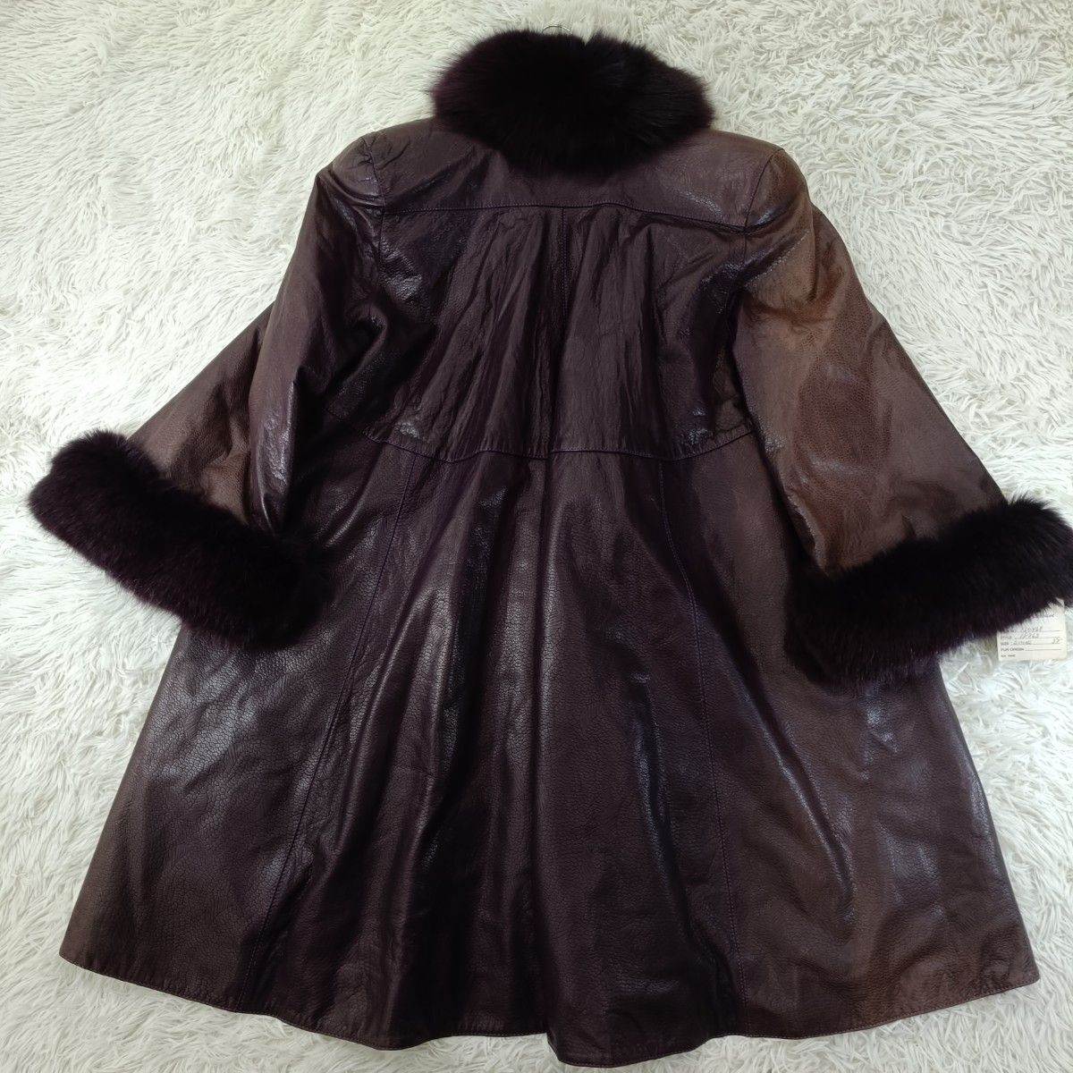 タグ付き 染め・カラー 黒 フォックス ファーコート リアルファー 貂 本毛皮 裾周り227cm レザー&ファーコート フォックスファー ニナリッチ リアル