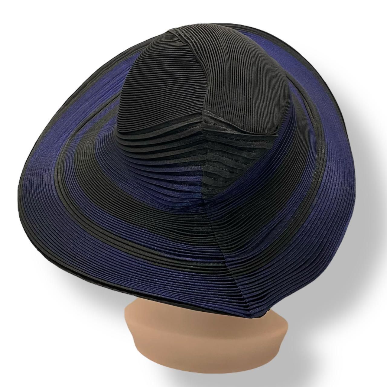 極美品 ISSEY MIYAKE イッセイミヤケ プリーツデザイン ハット