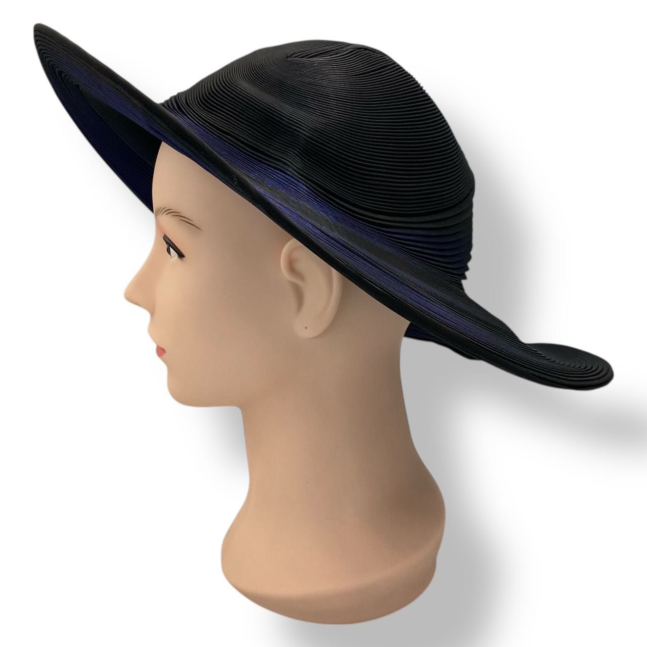 極美品 ISSEY MIYAKE イッセイミヤケ プリーツデザイン ハット