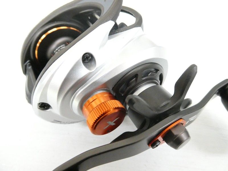  アブガルシア レボ5 X HS LP R 04 ベイトリール(ルアー用) リール