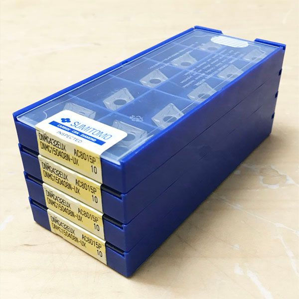 ♥ |住友 -UX AC 8015 P 入|箱 切削用チップ ●119055