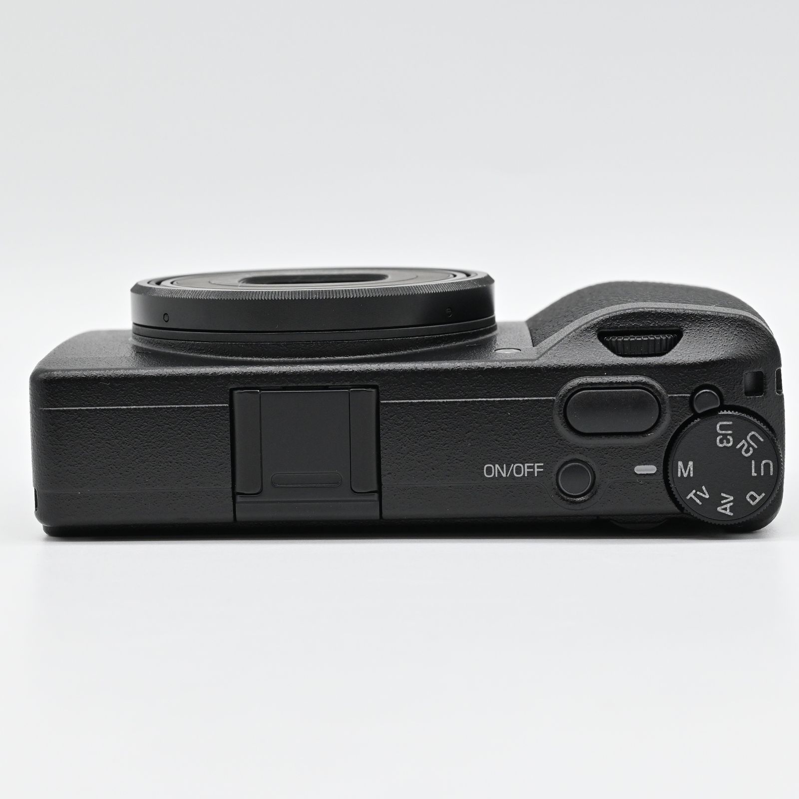 RICOH gr III 3 ショット数2832回 RICOH gr III 3 ショット数2832回 - メルカリ