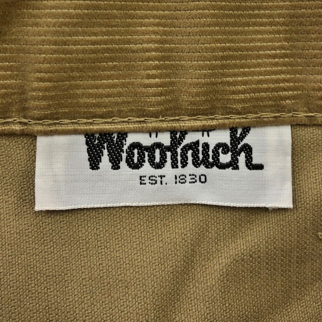 70年代 WOOLRICH ウールリッチ コーデュロイ ブッシュショートパンツ ヴィンテージ ベージュ(メンズ W29相当)中古 古着 V9313 70年代 WOOLRICH ウールリッチ コーデュロイ ブッシュショートパンツ