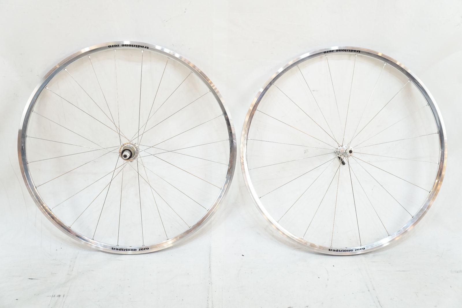 TRADIZIONE 「トラディツィオーネ」 ZERO シマノ11速 ホイールセット