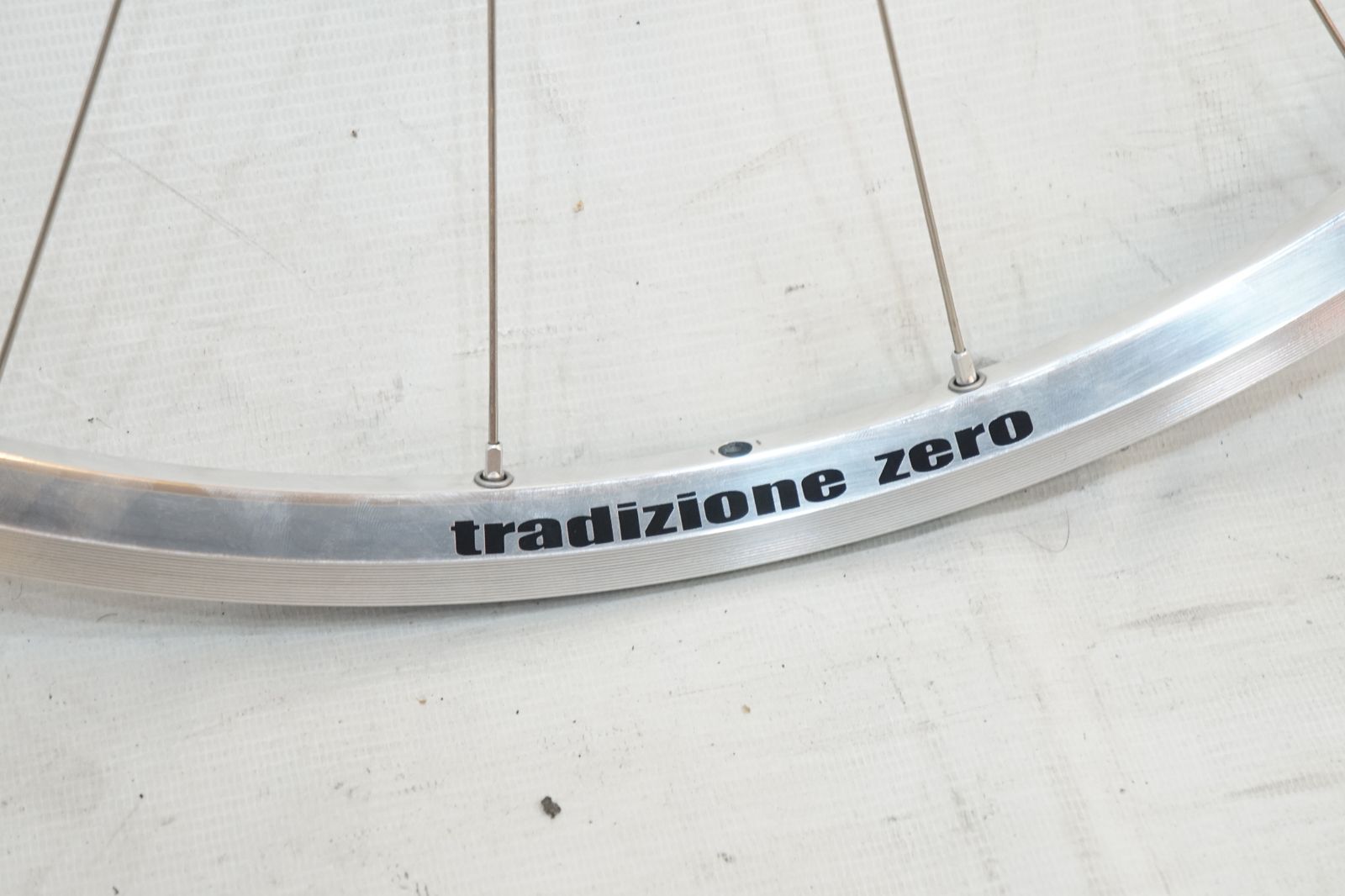 TRADIZIONE 「トラディツィオーネ」 ZERO シマノ11速 ホイールセット