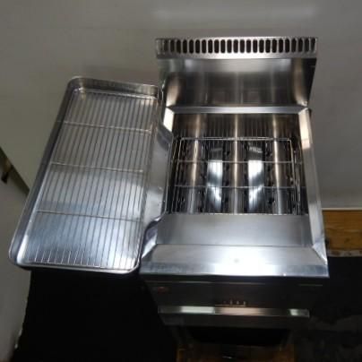 2019年製 マルゼン LP ガス 1槽 フライヤー MGF-18 K 18 L 22 cm プロパン 揚面積W 37 D 43 34 kg 9.5 mmホース接続