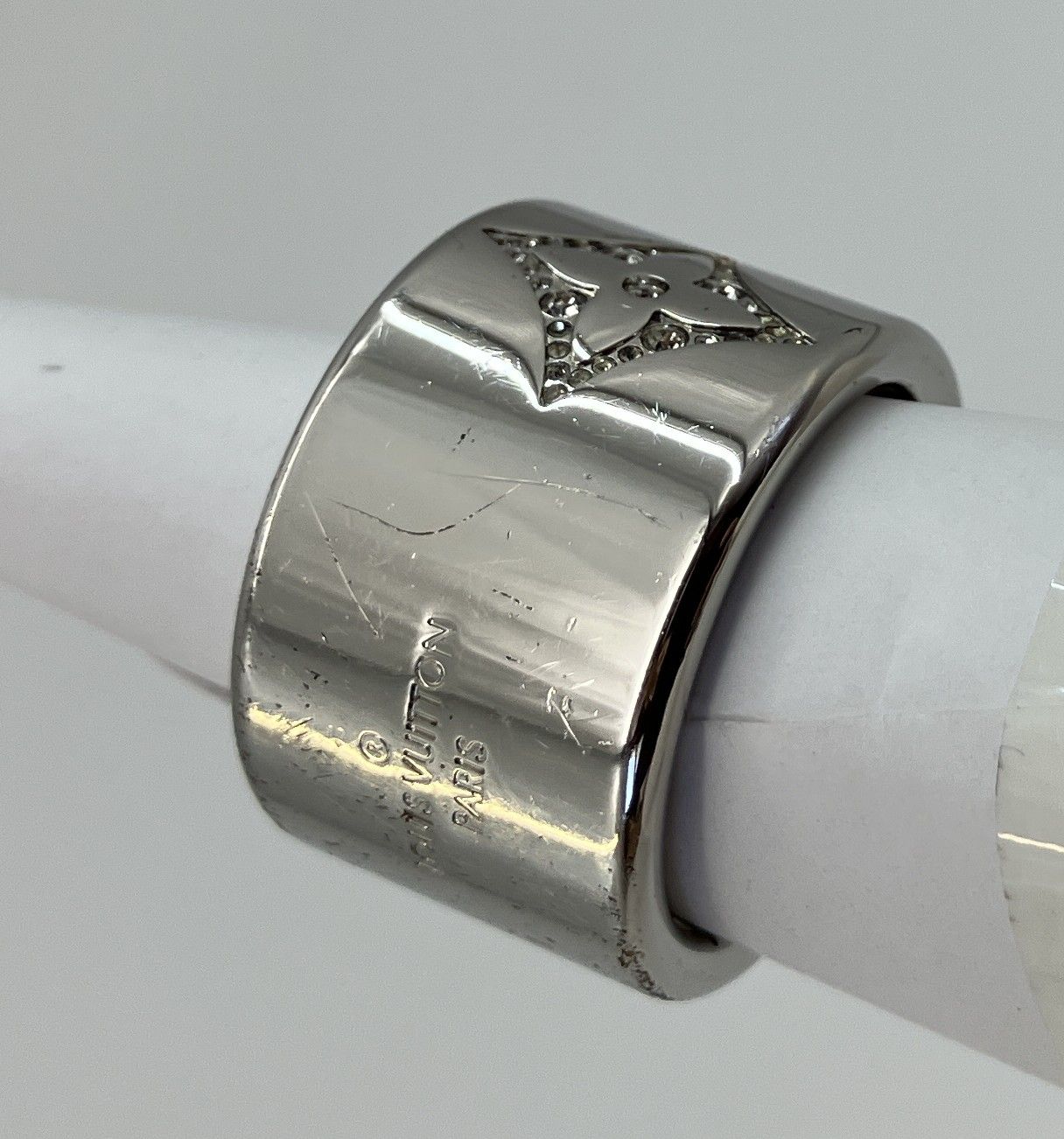 LOUIS VUITTON モノグラム M68250 サイズM 内径19.4mm (JP:19.5号 