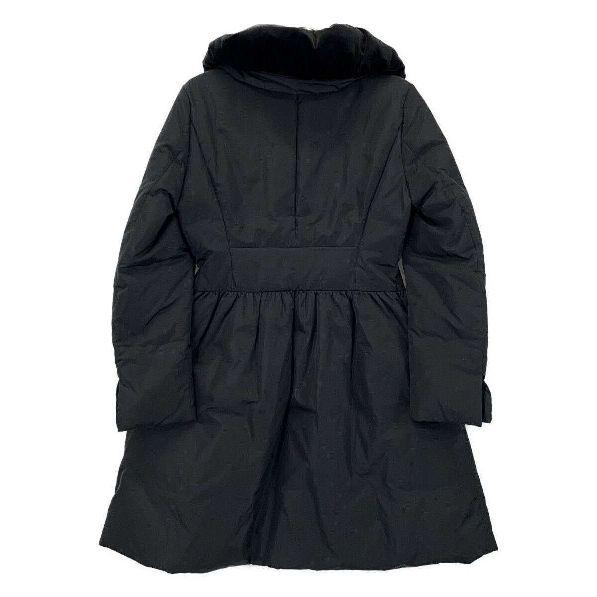 極美品　FOXEY ブティックライン　ベロア　ダウンコート　ブラック　38サイズ 極美品 FOXEY ブティックライン ベロア ダウンコート ブラック 38サイズ