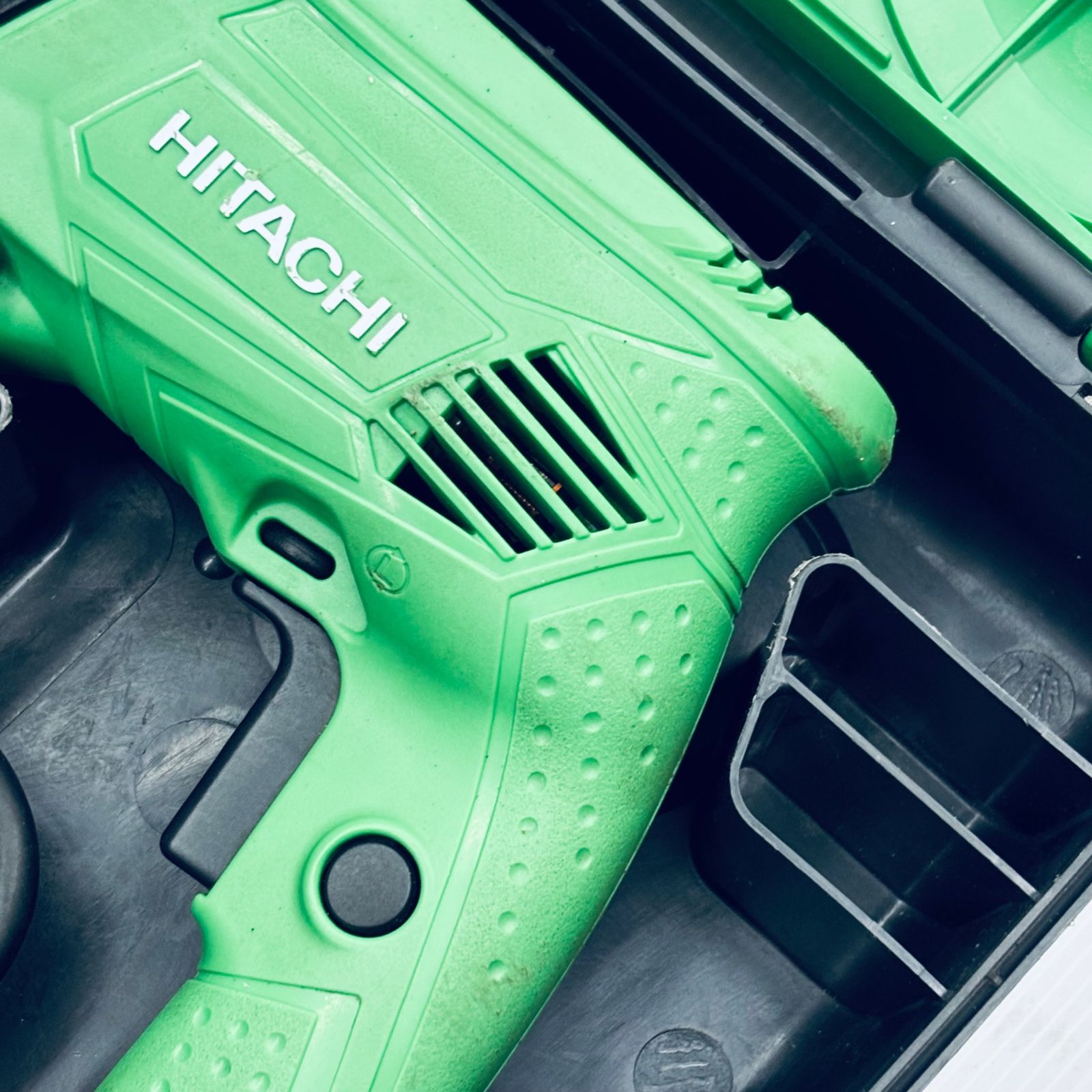 動作良好 ハイコーキ HIKOKI 24 mm ハンマドリル DH PG 2モード