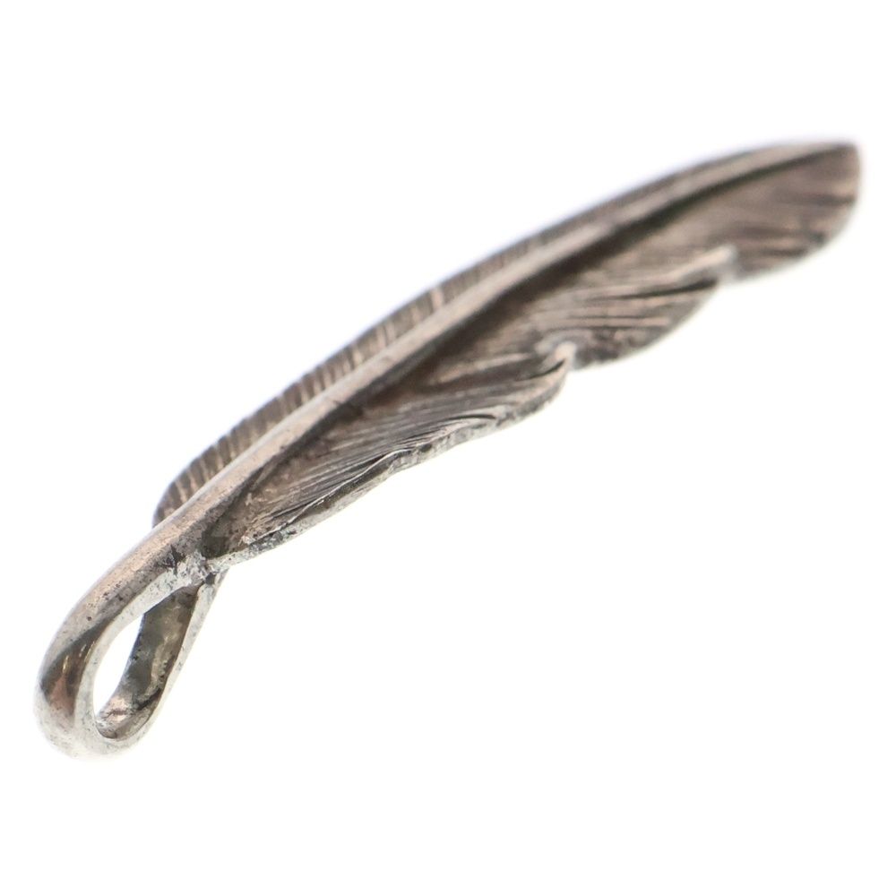 goro's (ゴローズ) SVフェザー小 ペンダントトップ 右向き シルバー