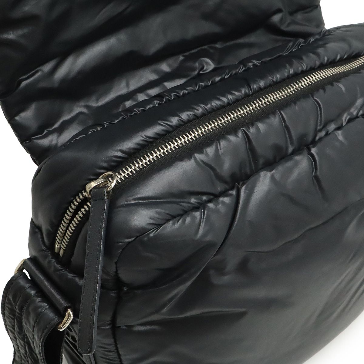 CHANEL シャネル コココクーン マトラッセ スモールメッセンジャー