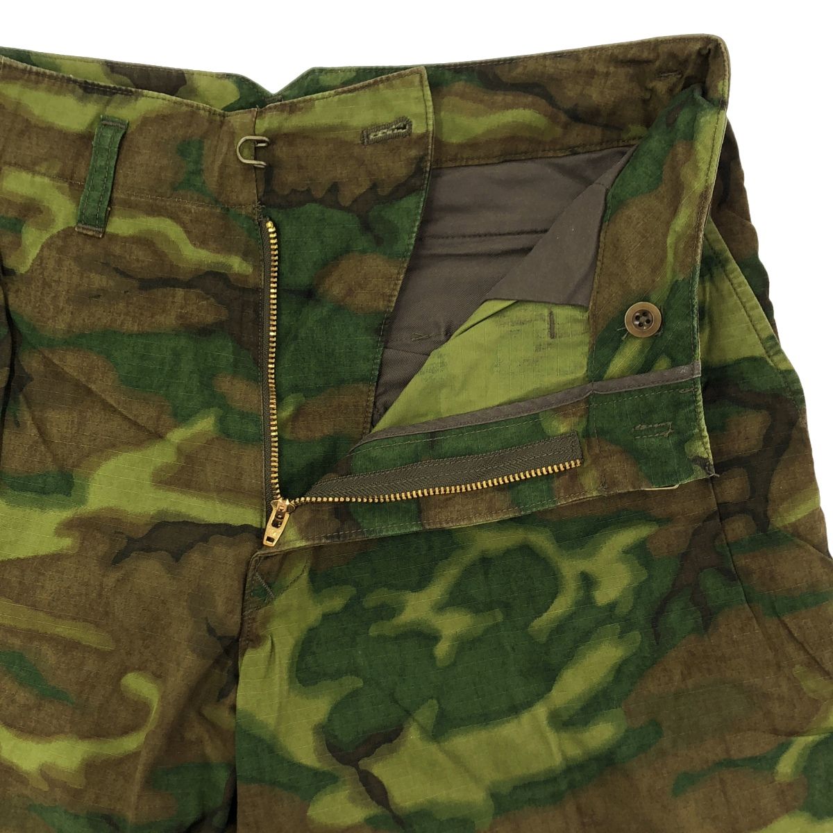 kolor BEACON カラービーコン　カモフラ柄　パッカリングパンツ kolor/BEACON [カラービーコン] 23SS パッカリングパンツ