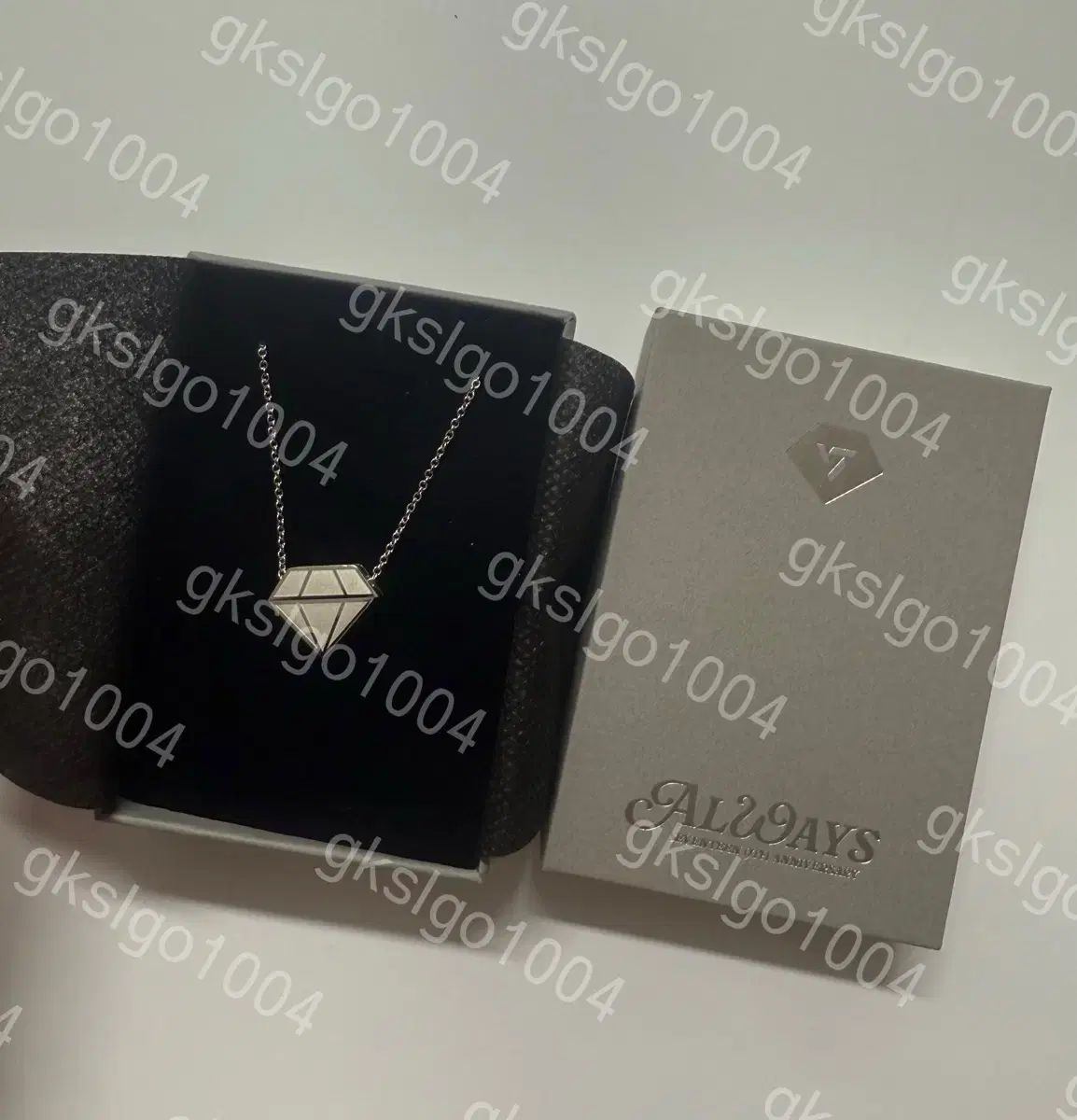 SEVENTEEN 9周年 ネックレス - メルカリ