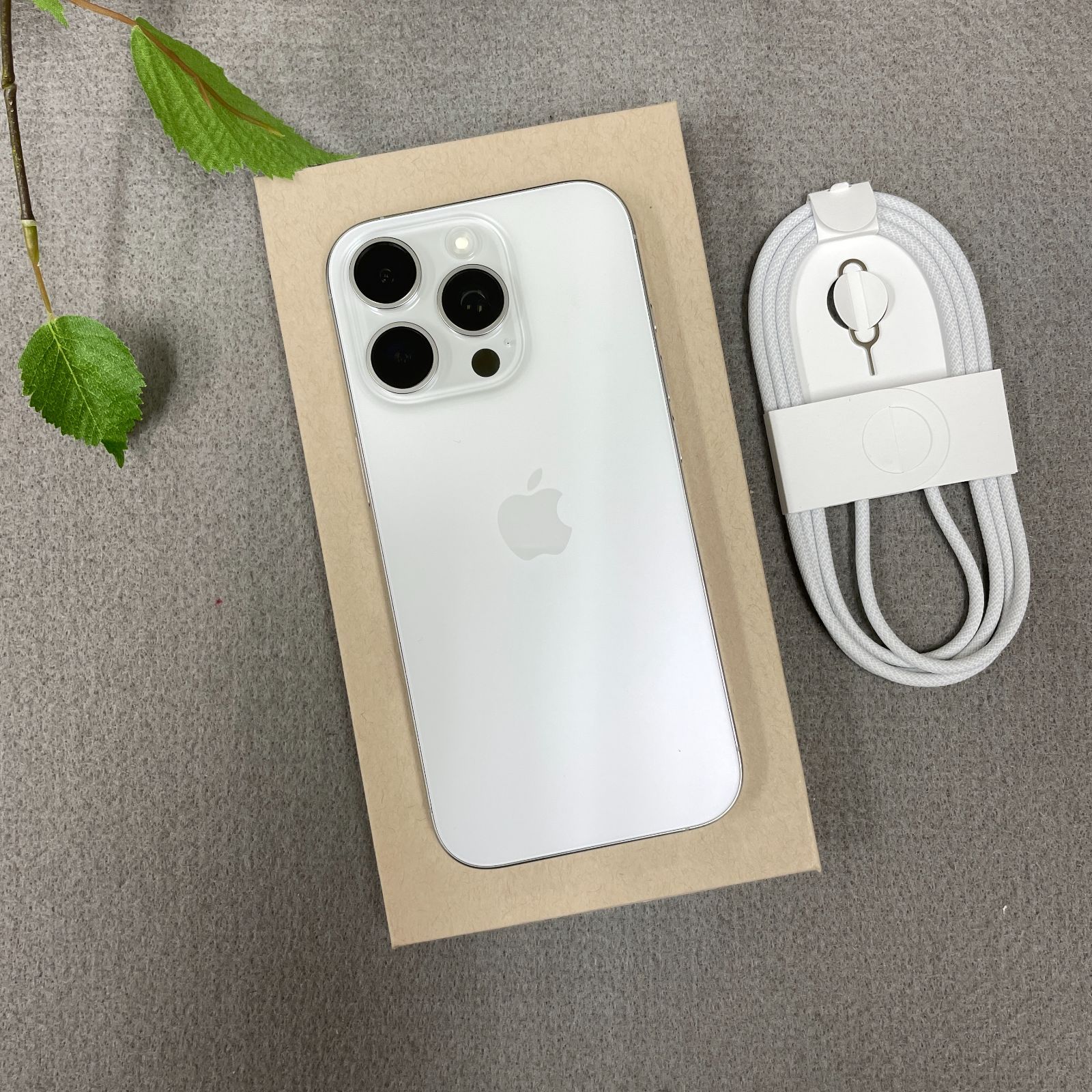 iPhone16Pro 128GB ホワイト国内版 SIMフリー送料無料 - メルカリ