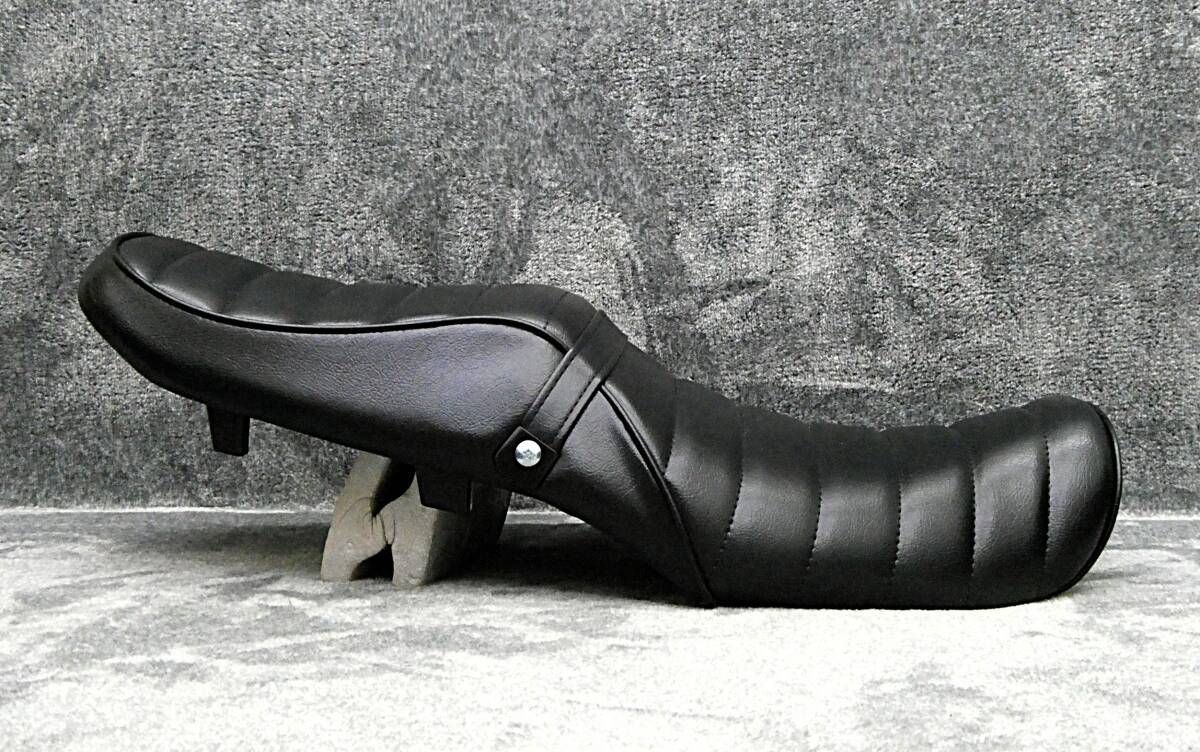 バリオス2型用 ZR250Aシート Amazon | バリオス2 用 黒エナメル 三段シート /ZR250B 2型