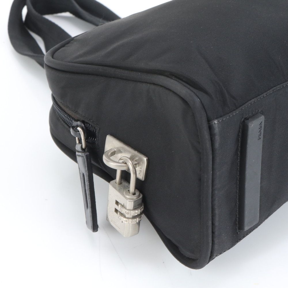 美品 プラダ ギャランティカード付 テスート ナイロン テスート