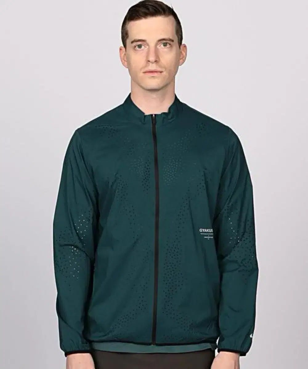 美品 NIKE Nike GYAKUSOU ウィンドブレーカー Lサイズ NIKE GYAKUSOU