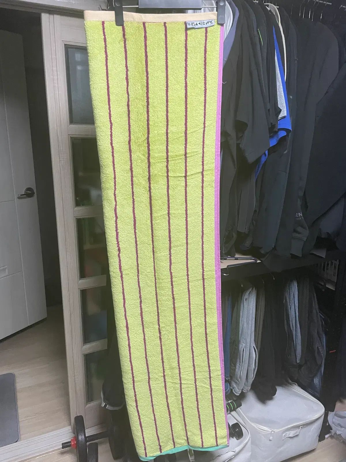 テクラ ドゥーセン ベストウォール