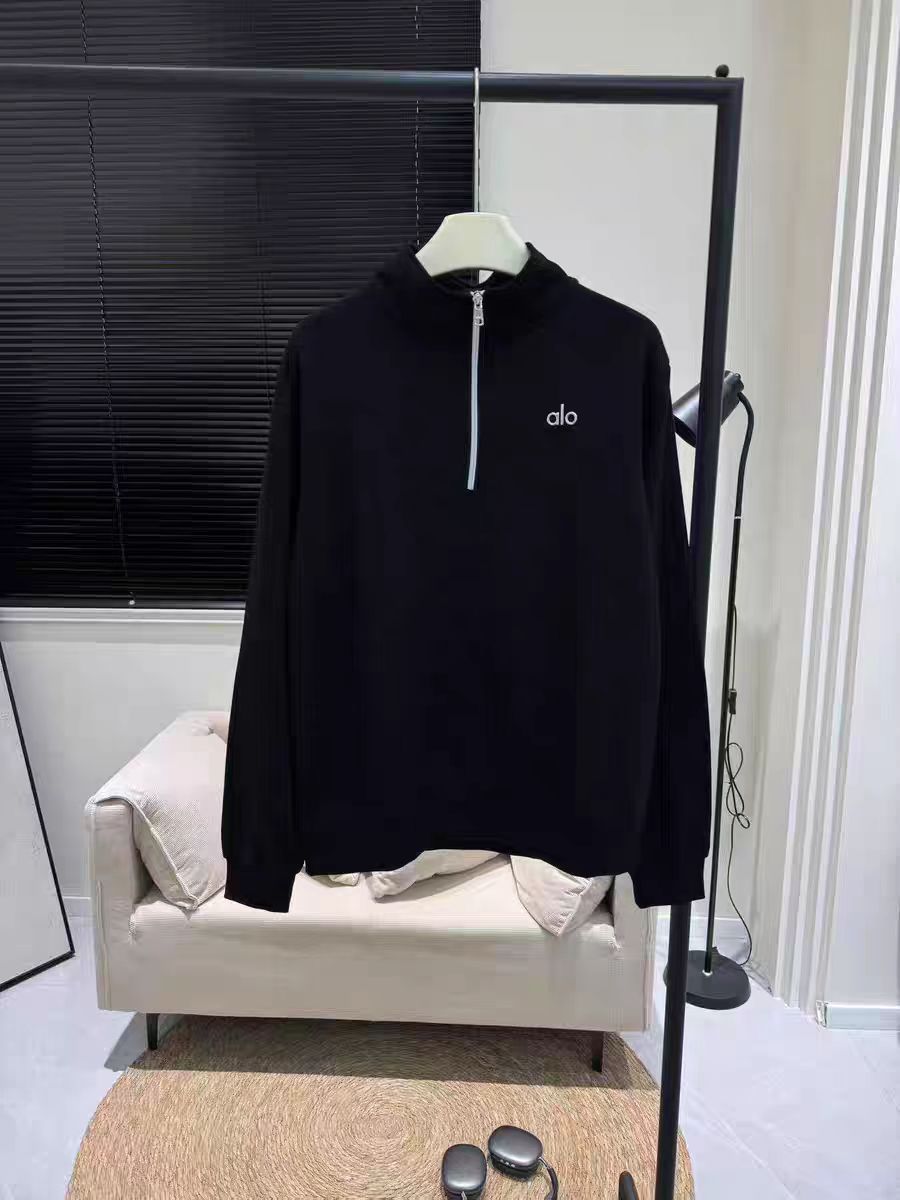 ALO ジップアップスウェット ブラック ミニマルデザイン - メルカリ