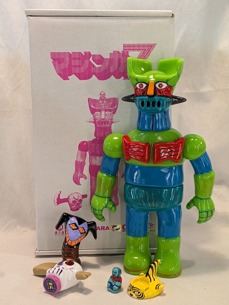 デハラユキノリ KAIJU ONE 30cm TALL MAZINGER Z GREEN Amazing Toy