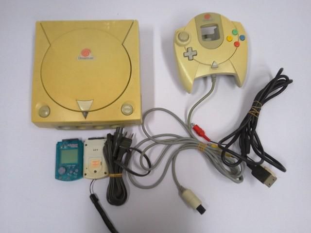 動作品　セガドリームキャスト本体HKT-3000セット ゲーム セガ ドリームキャスト 本体 HKT-3000 動作品 周辺機器付き