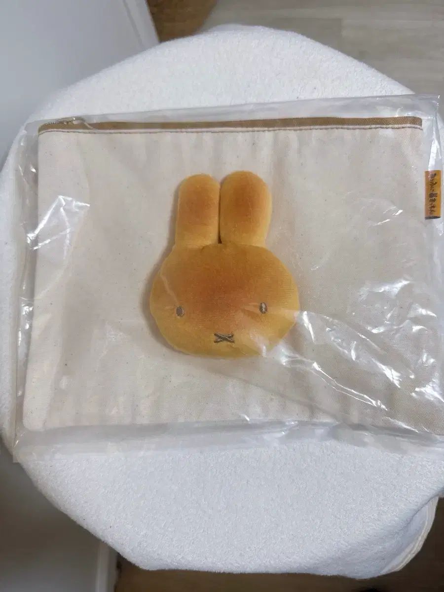 HERMES 花と蝶の陶器トレイオレンジ 購入 マルチカラー アクセサリー