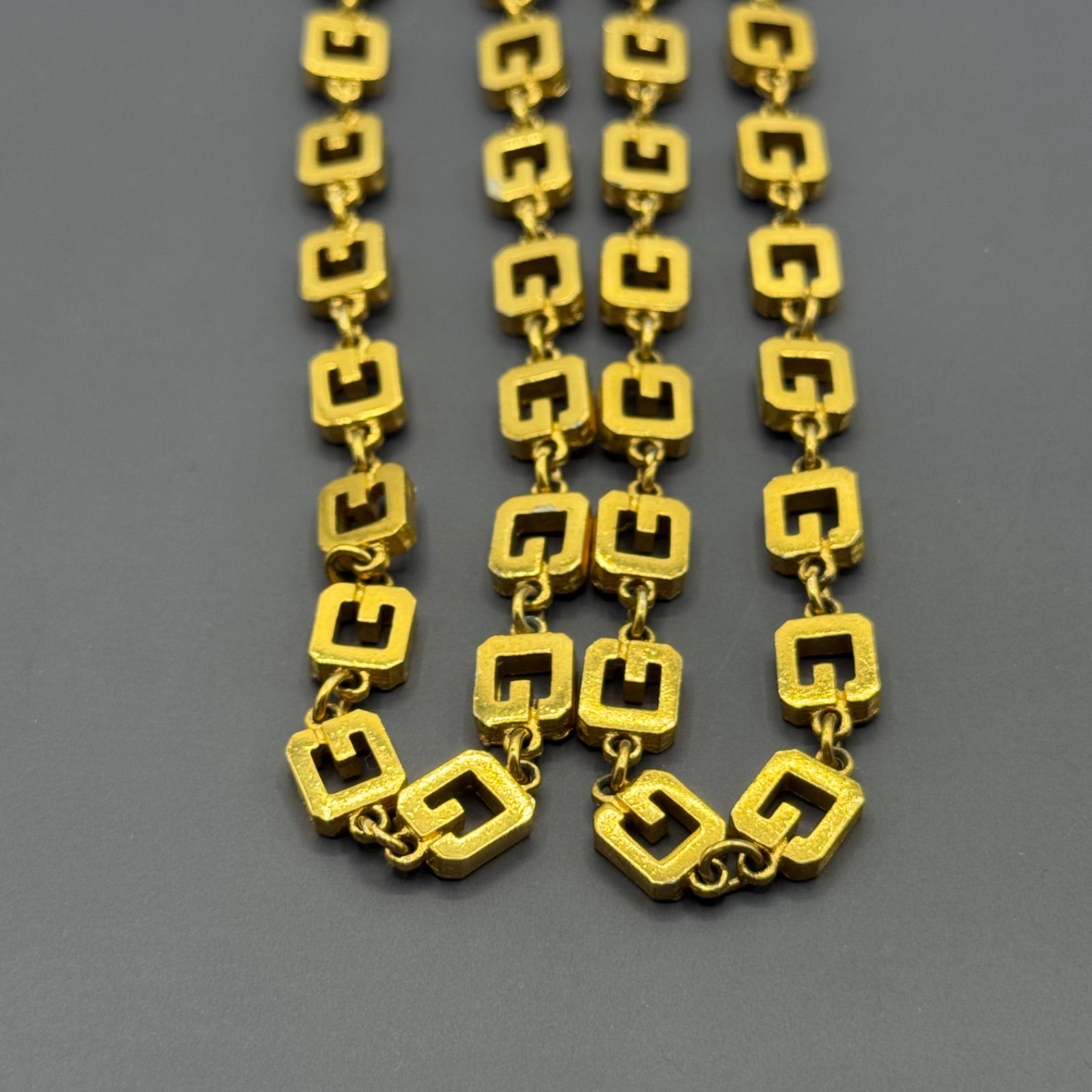 美品 ジバンシー ロング ネックレス Gロゴ ゴールド 金 ヴィンテージ 
