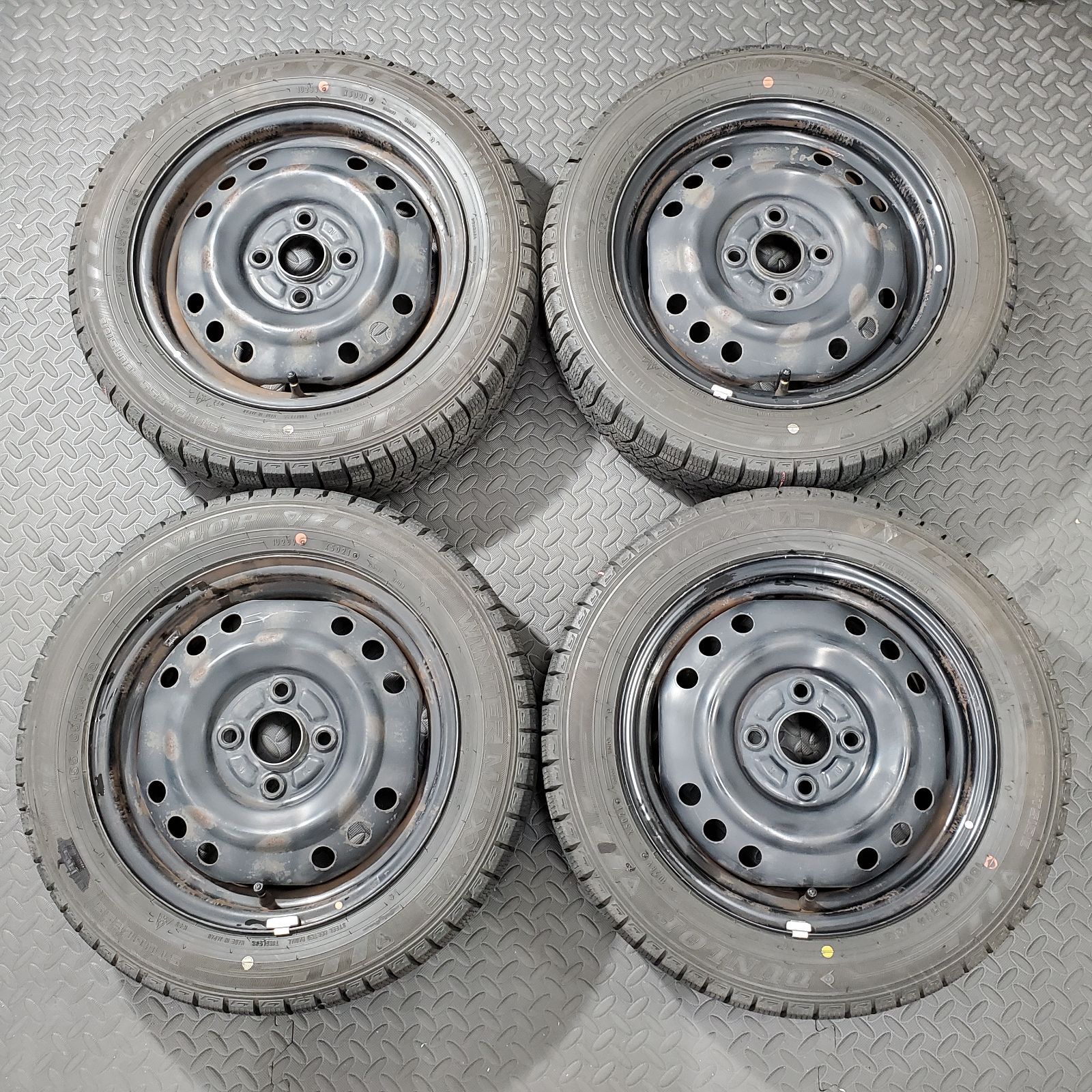 ダイハツムーブコンテスタッドレスタイヤ155/65R13ウィンターマックス