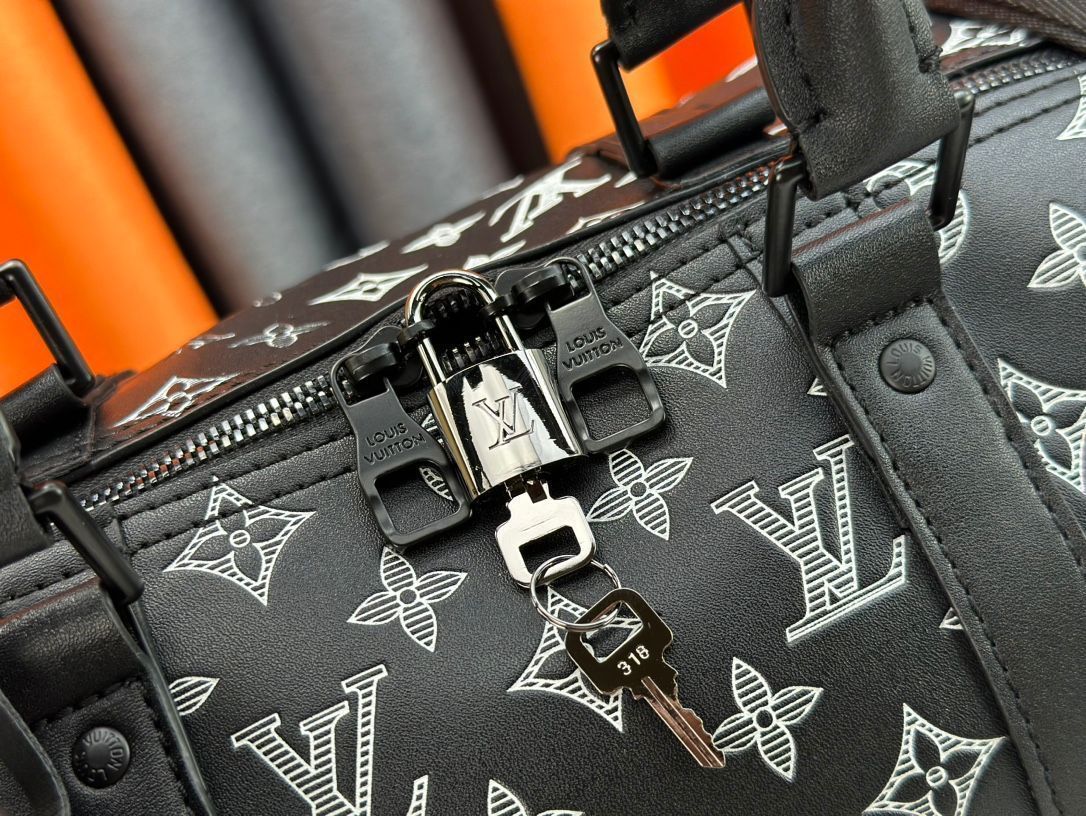 【直営店購入】“旅行にプレゼントに”美品ルイヴィトン　モノグラム キーポル50 LOUIS VUITTON ルイヴィトン ボストンバッグ 旅行用バッグ モノグラム