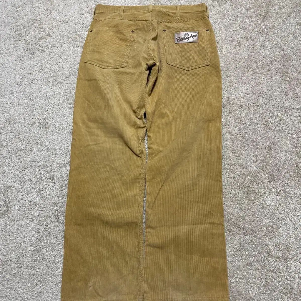 M アベイシングエイプ コーデュロイ ダブルニー パンツ - メルカリ