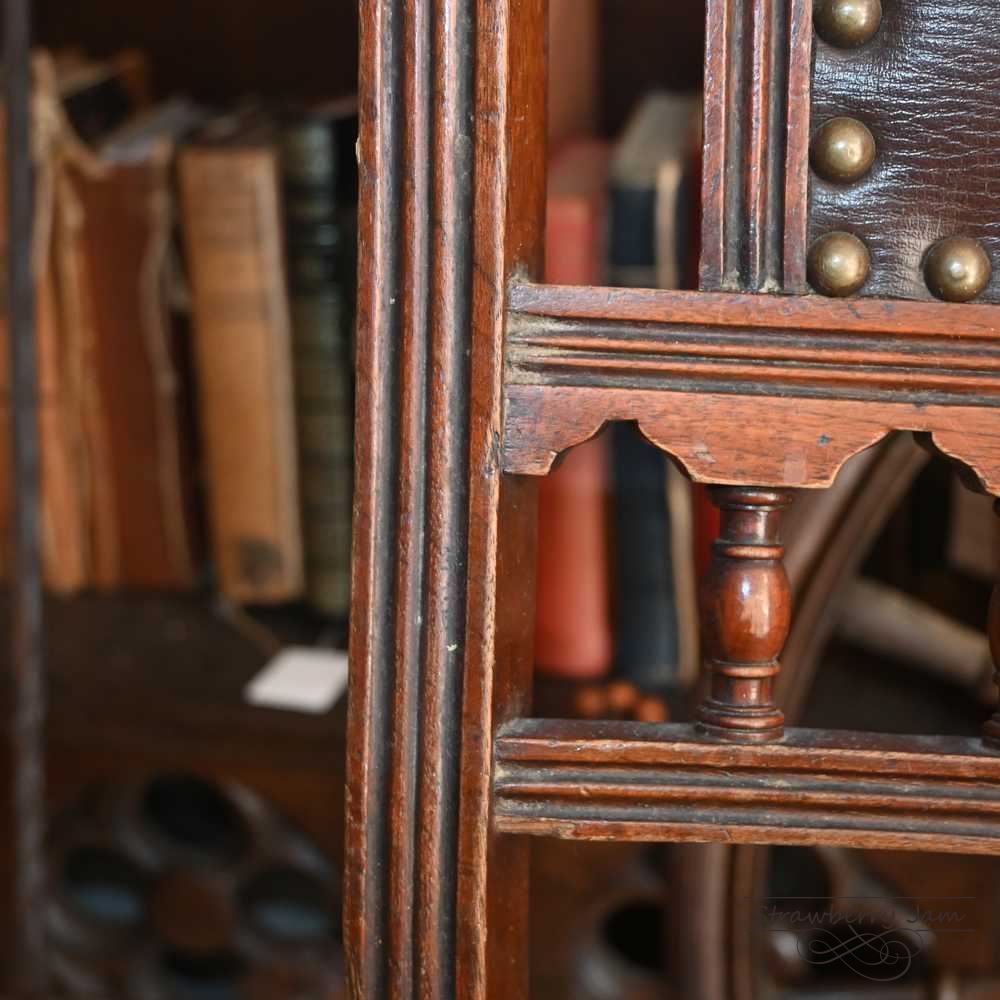 L3710-2-4 英国アンティーク レザー ダイニングチェア キッチンチェア L3710-2-4 英国アンティーク レザーチェア ヴィクトリアン