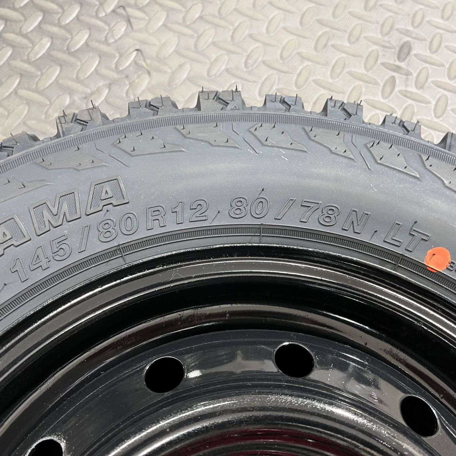 25年製 新品タイヤ 145/80R12 80/87N LT ヨコハマ ジオランダー M/T
