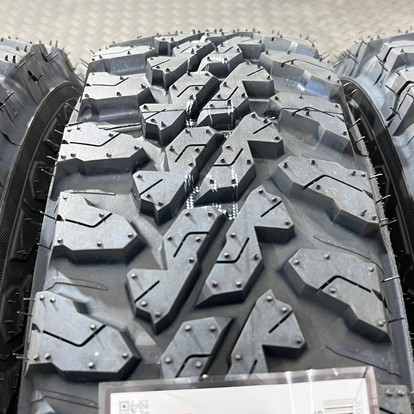 25年製 新品タイヤ 145/80R12 80/87N LT ヨコハマ ジオランダー M/T