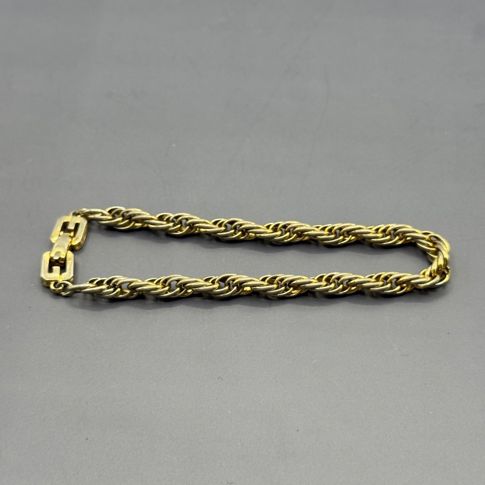 ジバンシー　ブレスレット　ロープ　ゴールド　ヴィンテージ 良品 ジバンシー ロープ ツイスト ブレスレット ゴールド 金