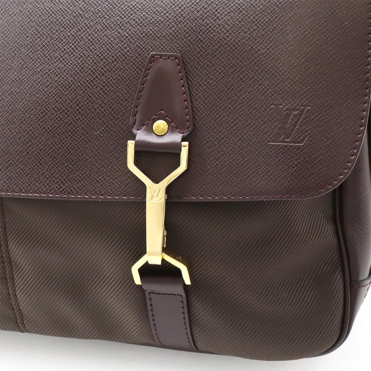 LOUIS VUITTON ルイ ヴィトン タイガ デルスー ショルダーバッグ 