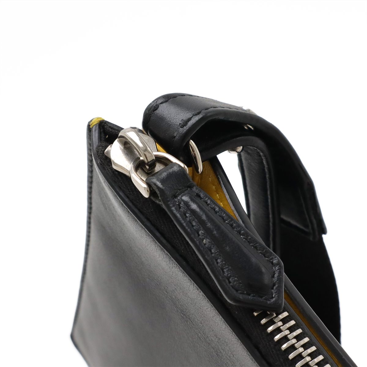 FENDI(フェンディ) &frasl; モンスター&frasl;ショルダーバッグ&frasl;レザー&frasl;グリーン FENDI フェンディ モンスター ショルダーバッグ ポシェット 斜め掛け 2WAY クラッチバッグ レザー ブラック 黒 イエロー 黄色 7M0284