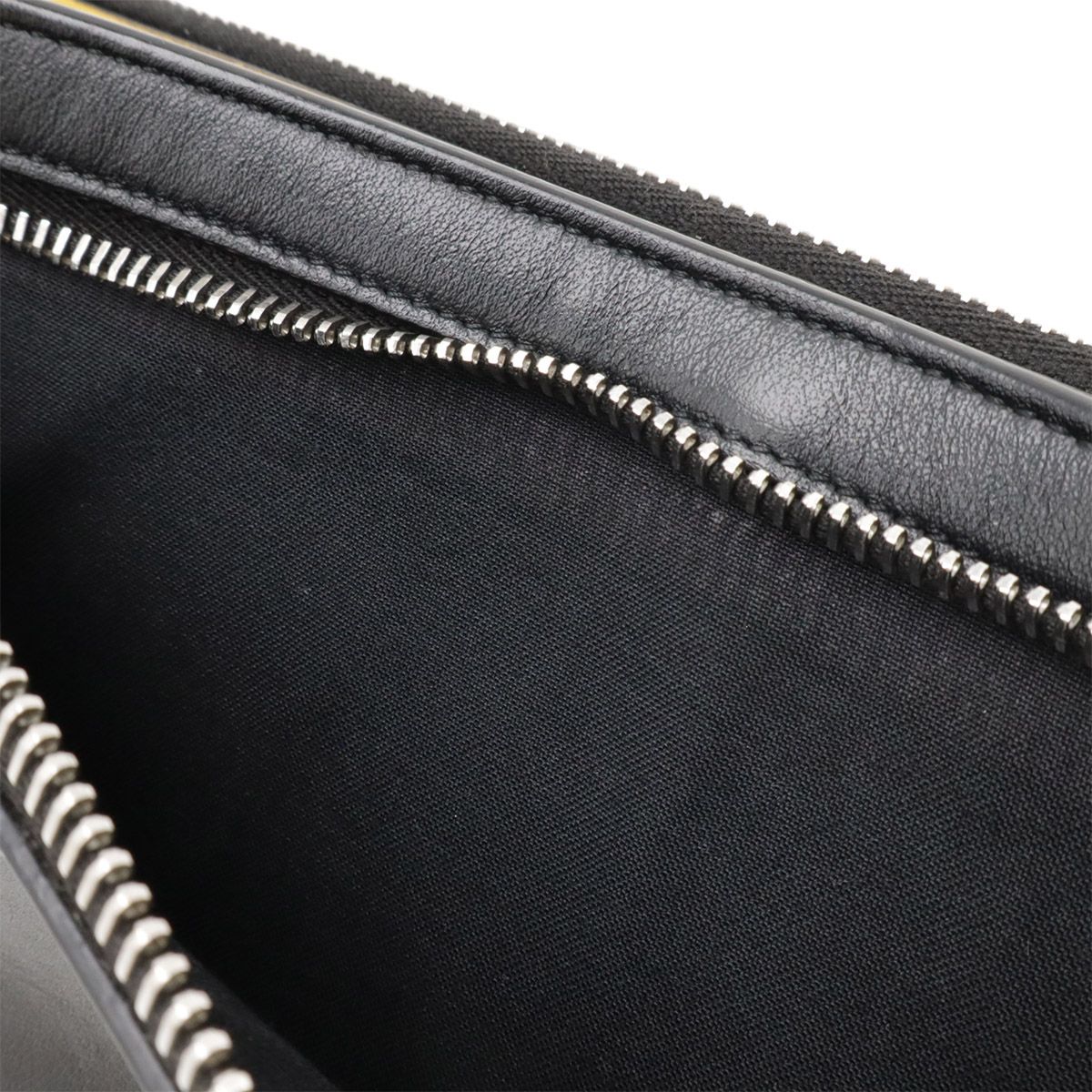 FENDI(フェンディ) &frasl; モンスター&frasl;ショルダーバッグ&frasl;レザー&frasl;グリーン FENDI フェンディ モンスター ショルダーバッグ ポシェット 斜め掛け 2WAY クラッチバッグ レザー ブラック 黒 イエロー 黄色 7M0284