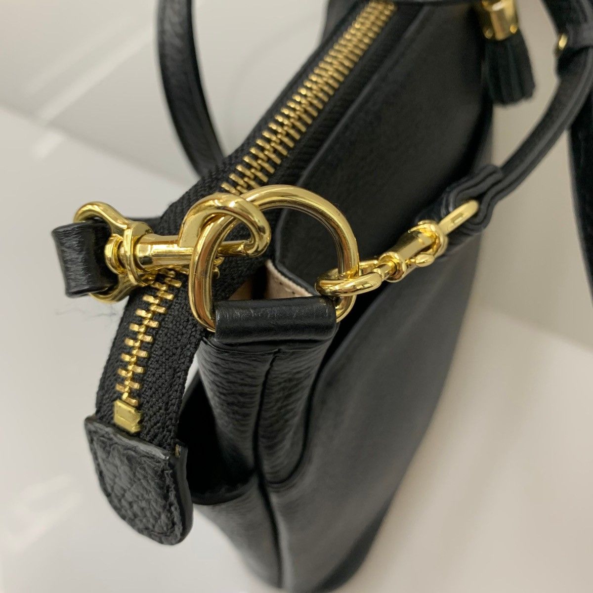 美品 ATAO アタオ ホリデー ショルダーバッグ ハンド ブラック 2way アタオ ATAO ホリデー ショルダーバッグ バッグ レディースバッグ 2way