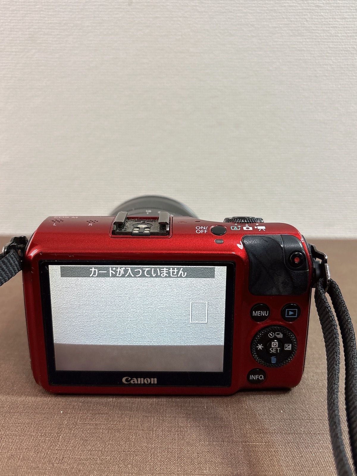 Canon EOS M ダブルレンズキット ミラーレス一眼 レッド 付属品多数