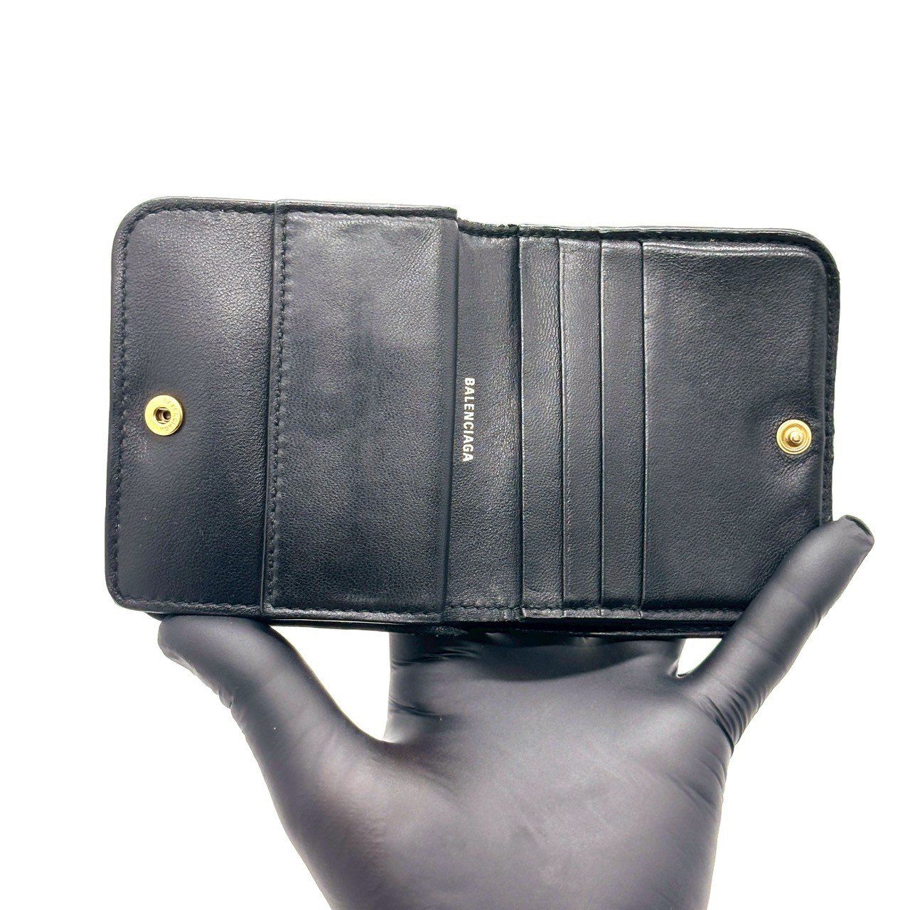 ロゴで選ぶ黒】 BALENCIAGA 二つ折り財布 エブリデイ キャッシュ