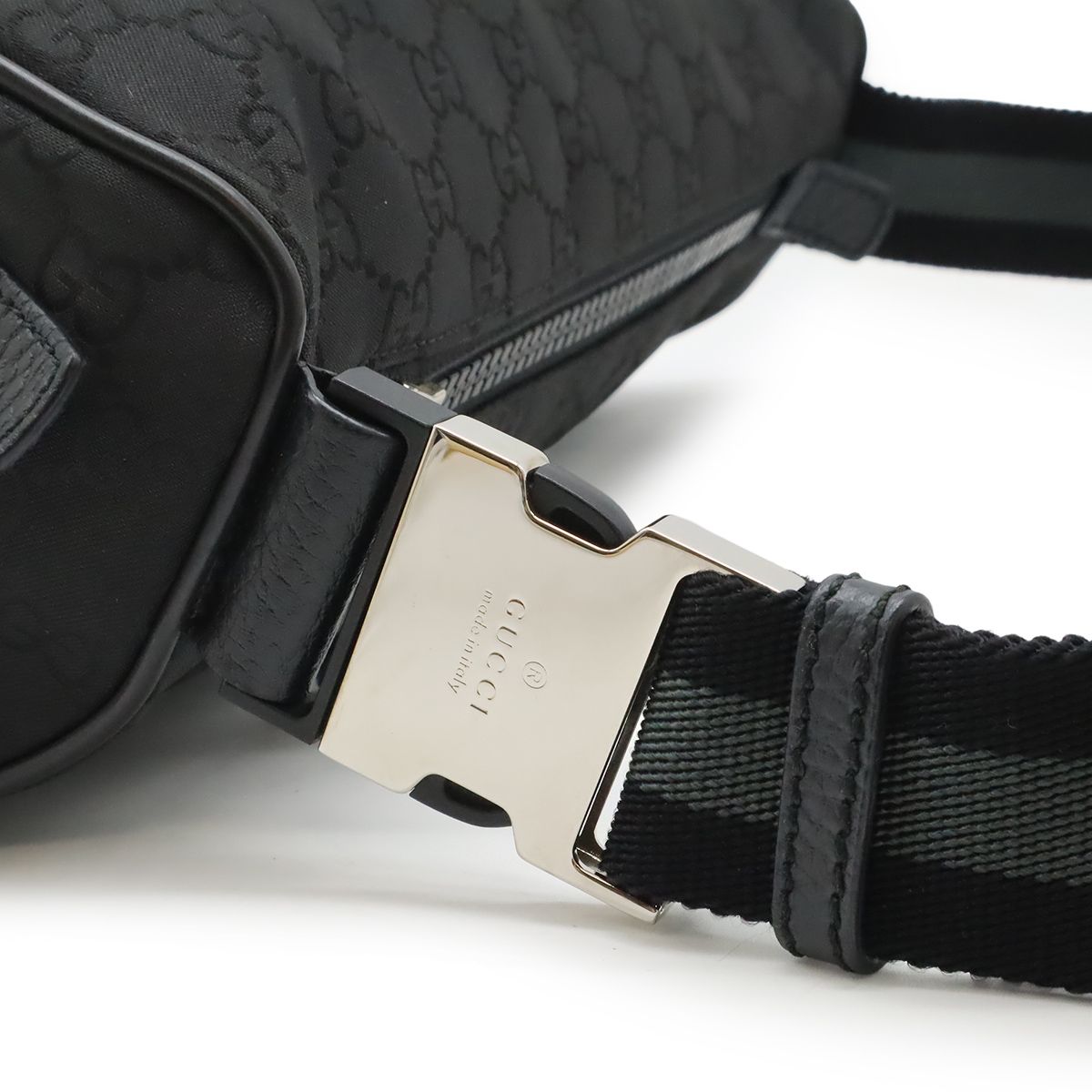 GUCCI グッチ GGナイロン ボディバッグ ウエストバッグ ヒップバッグ