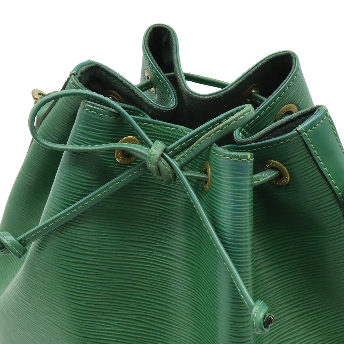 ルイヴィトン ショルダーバッグ ワンショルダー エピ プチノエ 巾着型 グリーン ルイヴィトン LOUIS VUITTON ショルダーバッグ 巾着バッグ プチノエ 緑