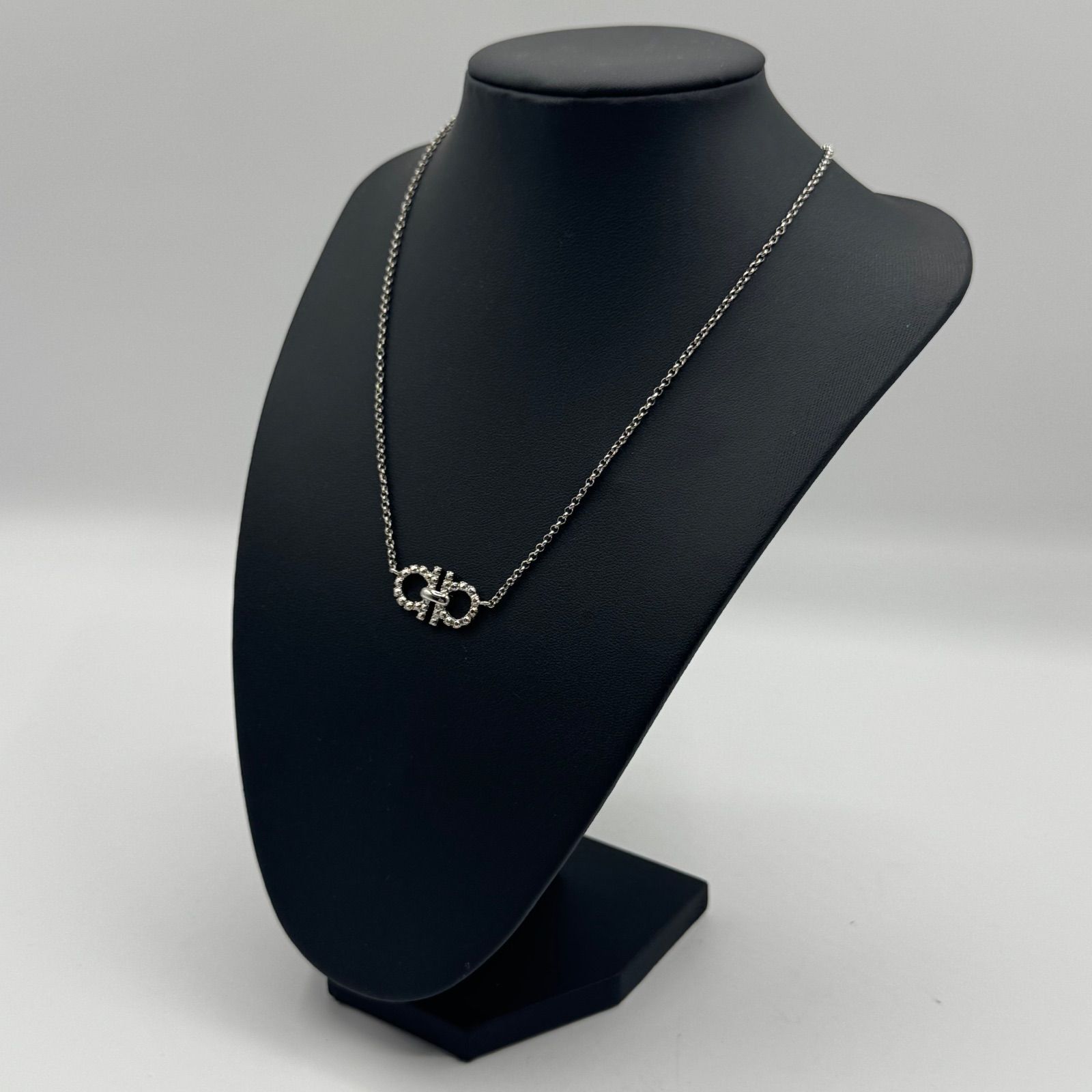 極美品 サルヴァトーレフェラガモ ガンチーニ ネックレス シルバー 銀